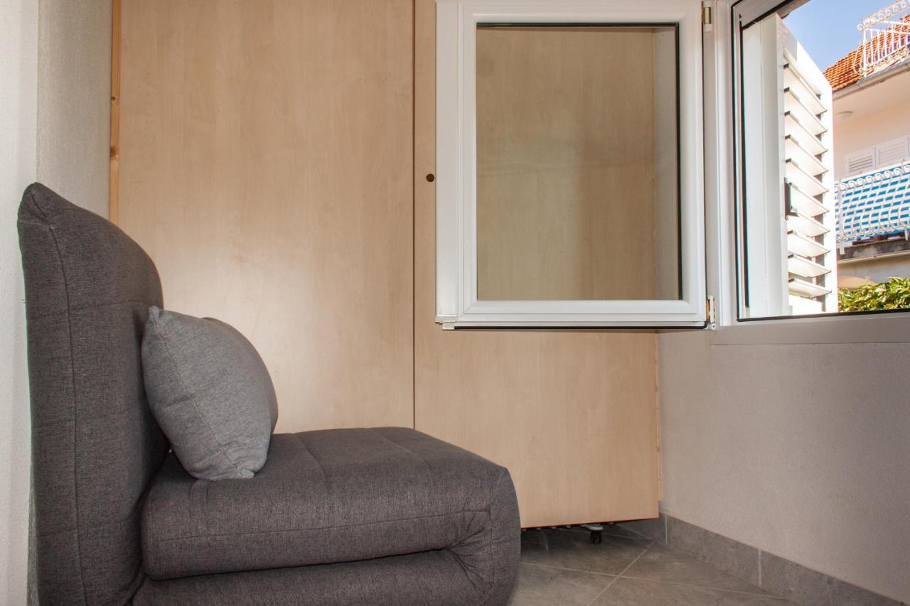 Marcel Apartment Mit Meerblick 特罗吉尔 外观 照片