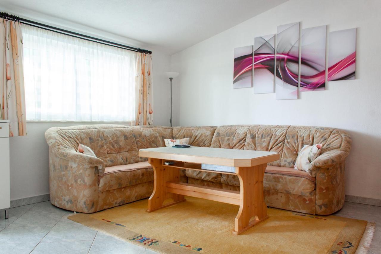 Marcel Apartment Mit Meerblick 特罗吉尔 外观 照片